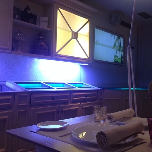 Ресторанный сервис бронирования столиков menu-rest.com - Интерьер ресторана "Белый ресторан"