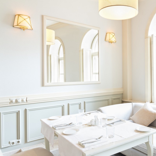 Ресторанный сервис бронирования столиков menu-rest.com - Интерьер ресторана "Белый ресторан"