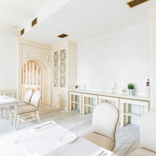 Ресторанный сервис бронирования столиков menu-rest.com - Интерьер ресторана "Белый ресторан"