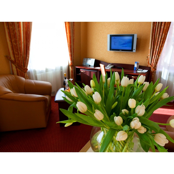 Ресторанный сервис бронирования столиков menu-rest.com - Интерьер ресторана "Максима Хотелс"