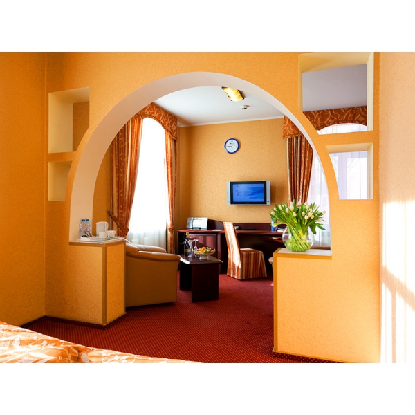 Ресторанный сервис бронирования столиков menu-rest.com - Интерьер ресторана "Максима Хотелс"