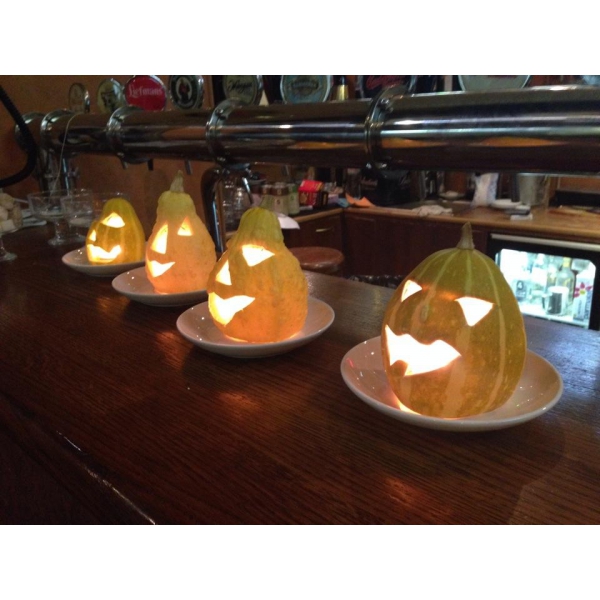 Ресторанный сервис бронирования столиков menu-rest.com - Интерьер ресторана "Штирбирлиц"