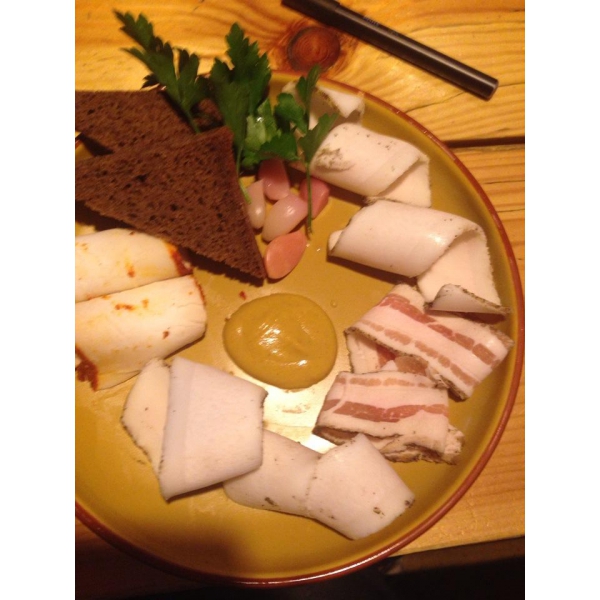 Ресторанный сервис бронирования столиков menu-rest.com - Интерьер ресторана "Ёрш"