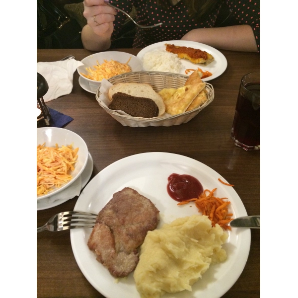 Ресторанный сервис бронирования столиков menu-rest.com - Интерьер ресторана "Старина Мюллер"