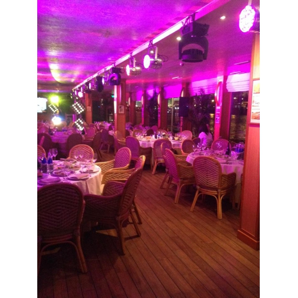 Ресторанный сервис бронирования столиков menu-rest.com - Интерьер ресторана "Чайка"