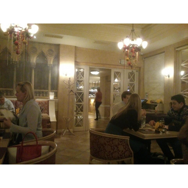 Ресторанный сервис бронирования столиков menu-rest.com - Интерьер ресторана "Примавера"