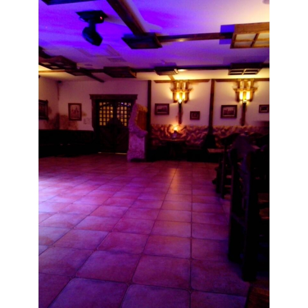 Ресторанный сервис бронирования столиков menu-rest.com - Интерьер ресторана "Хижина"