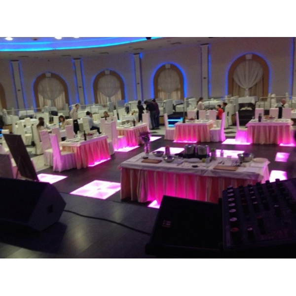 Ресторанный сервис бронирования столиков menu-rest.com - Интерьер ресторана "Хижина"