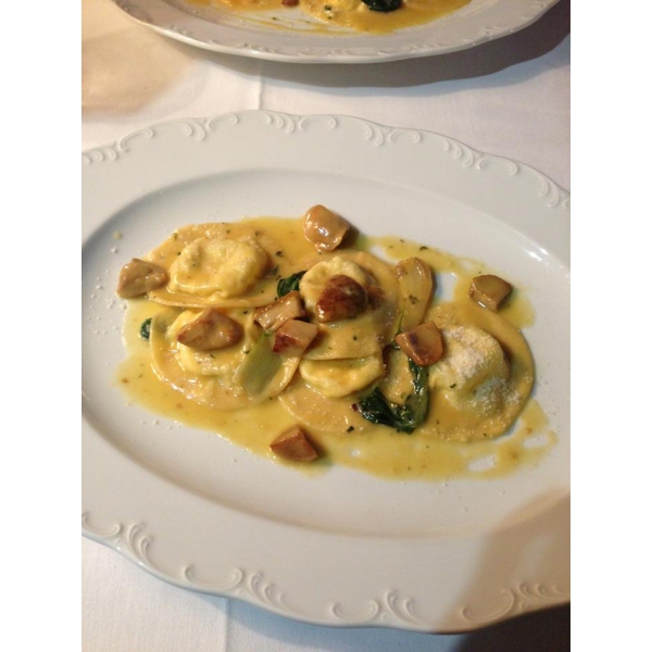 Ресторанный сервис бронирования столиков menu-rest.com - Интерьер ресторана "Probka на Цветном"