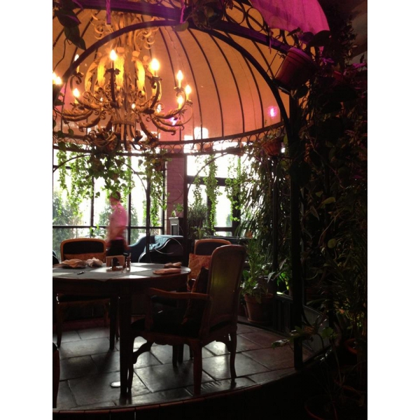Ресторанный сервис бронирования столиков menu-rest.com - Интерьер ресторана "The сад"