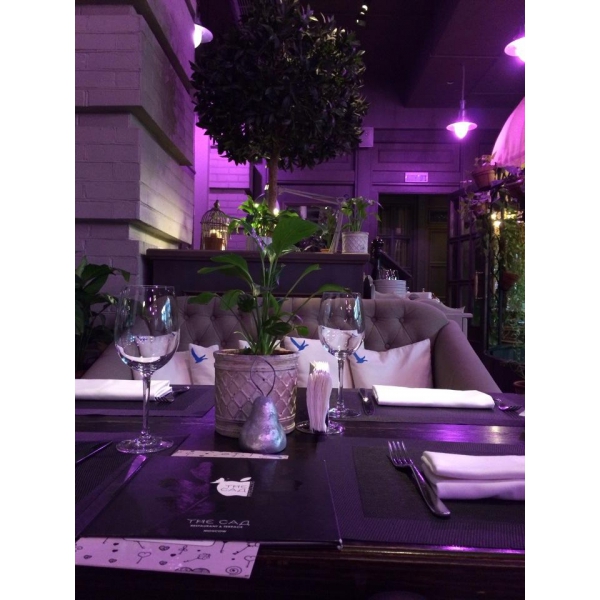 Ресторанный сервис бронирования столиков menu-rest.com - Интерьер ресторана "The сад"