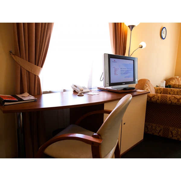 Ресторанный сервис бронирования столиков menu-rest.com - Интерьер ресторана "Максима Хотелс"