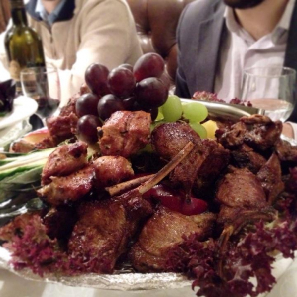 Ресторанный сервис бронирования столиков menu-rest.com - Интерьер ресторана "Хижина"