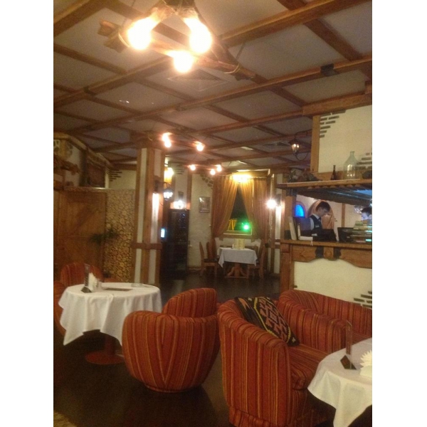 Ресторанный сервис бронирования столиков menu-rest.com - Интерьер ресторана "Бакинский бульвар"