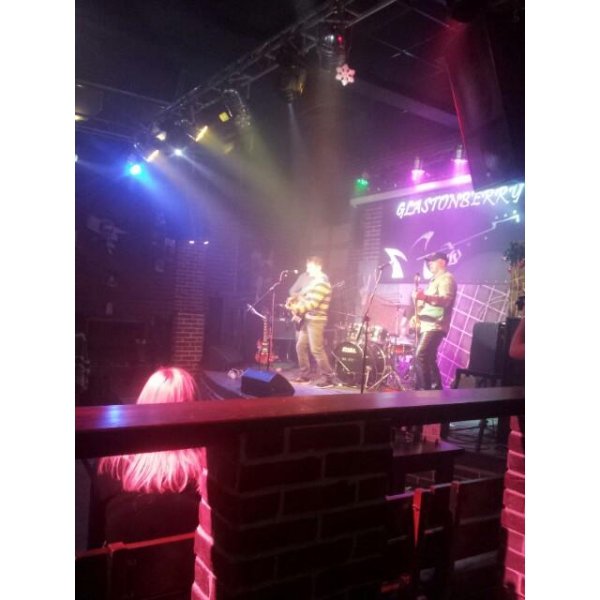 Ресторанный сервис бронирования столиков menu-rest.com - Интерьер ресторана "Glastonberry pub"