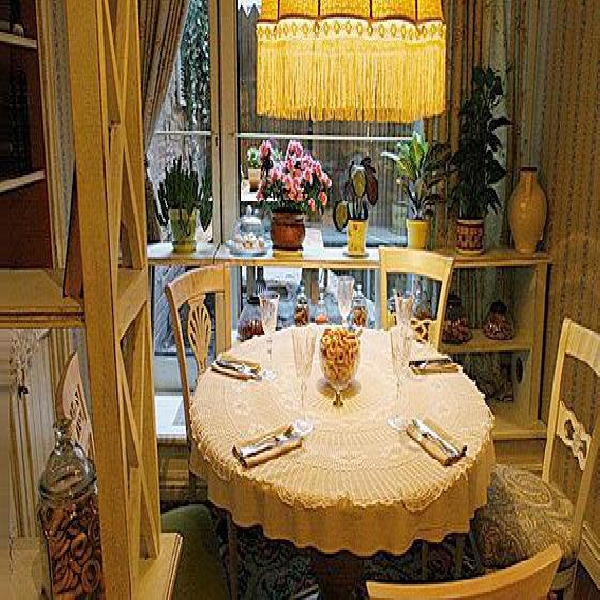 Ресторанный сервис бронирования столиков menu-rest.com - Интерьер ресторана "Мари Vanna"