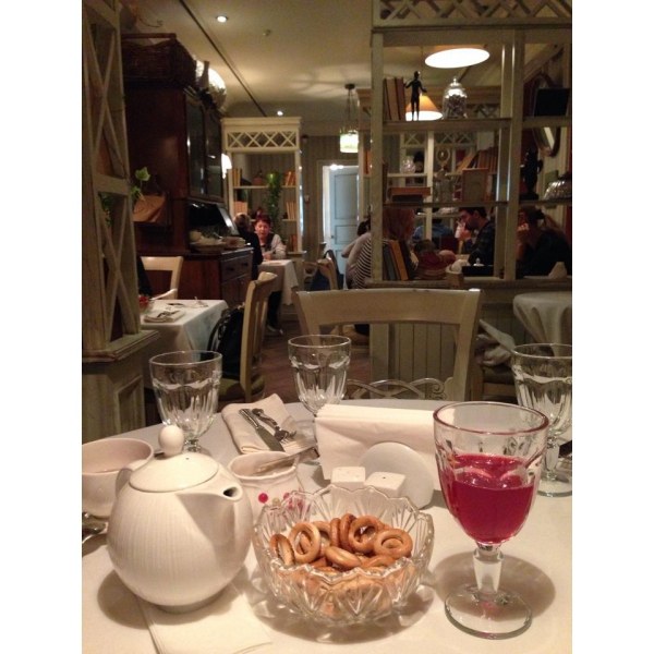 Ресторанный сервис бронирования столиков menu-rest.com - Интерьер ресторана "Мари Vanna"