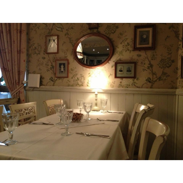 Ресторанный сервис бронирования столиков menu-rest.com - Интерьер ресторана "Мари Vanna"