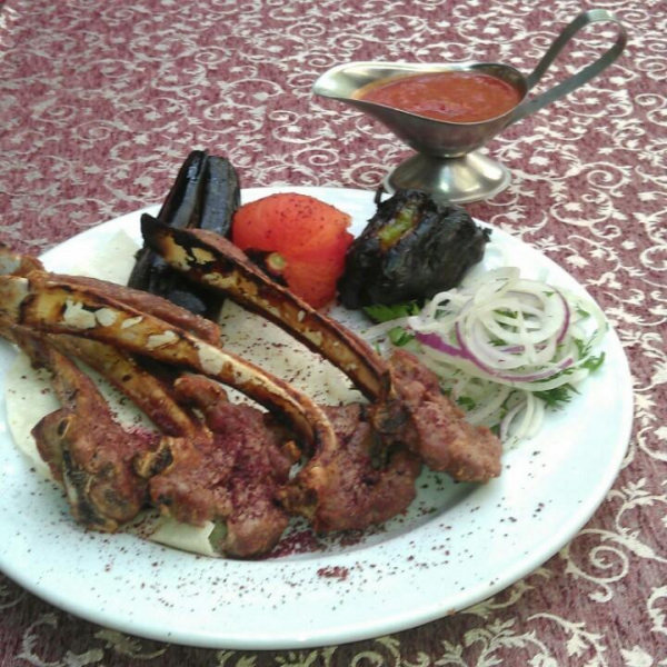 Ресторанный сервис бронирования столиков menu-rest.com - Интерьер ресторана "Бакинский дворик"