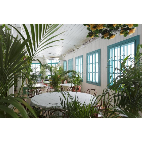 Ресторанный сервис бронирования столиков menu-rest.com - Интерьер ресторана "Веранда 32.05"