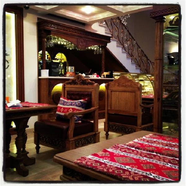 Ресторанный сервис бронирования столиков menu-rest.com - Интерьер ресторана "Армения"