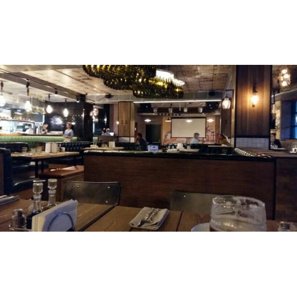 Ресторанный сервис бронирования столиков menu-rest.com - Интерьер ресторана "Альбатрос"