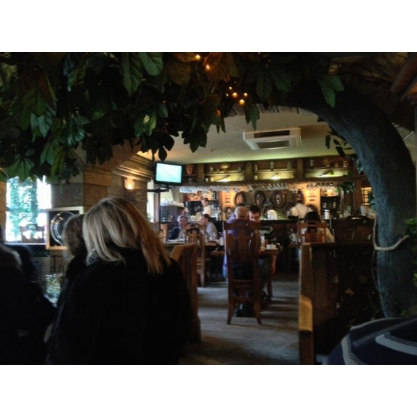 Ресторанный сервис бронирования столиков menu-rest.com - Интерьер ресторана "Бавариус"