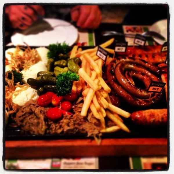 Ресторанный сервис бронирования столиков menu-rest.com - Интерьер ресторана "Колбасофф"