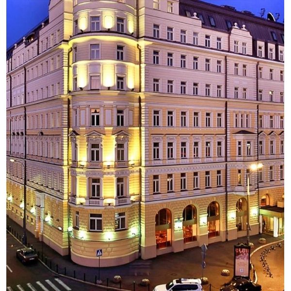 Ресторанный сервис бронирования столиков menu-rest.com - Интерьер ресторана "Hotel Baltschug Kempinski Moscow"