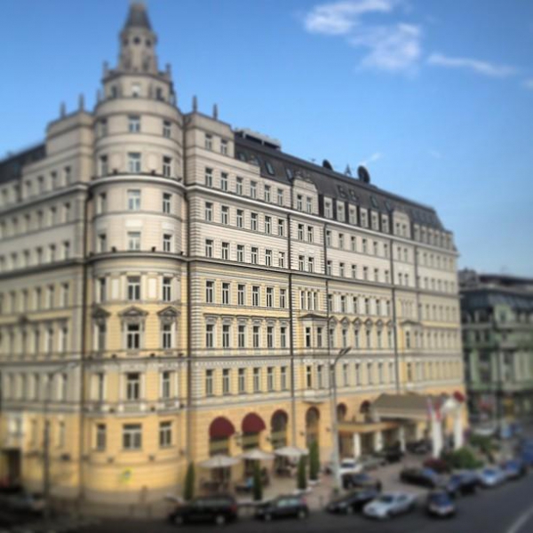 Ресторанный сервис бронирования столиков menu-rest.com - Интерьер ресторана "Hotel Baltschug Kempinski Moscow"