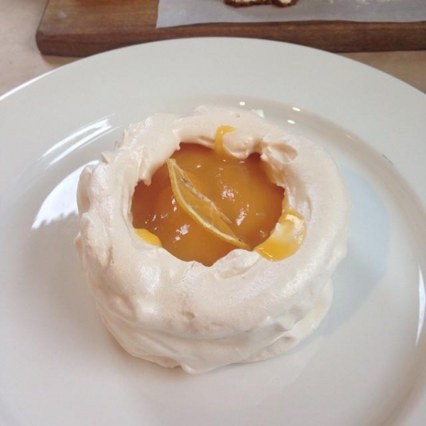 Ресторанный сервис бронирования столиков menu-rest.com - Интерьер ресторана "Простые вещи"