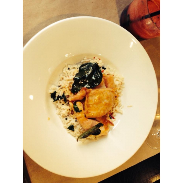 Ресторанный сервис бронирования столиков menu-rest.com - Интерьер ресторана "Простые вещи"