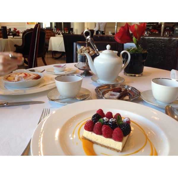 Ресторанный сервис бронирования столиков menu-rest.com - Интерьер ресторана "Большой"