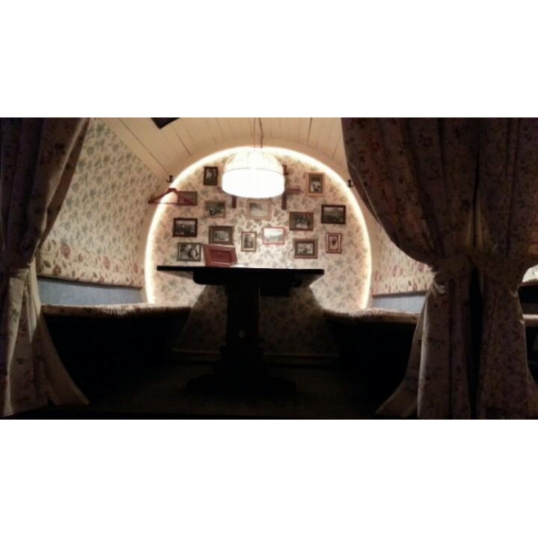 Ресторанный сервис бронирования столиков menu-rest.com - Интерьер ресторана "Хоум бар"