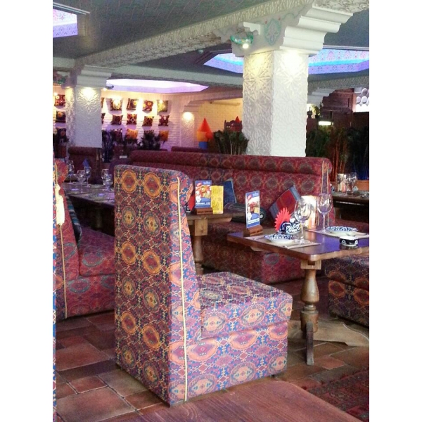 Ресторанный сервис бронирования столиков menu-rest.com - Интерьер ресторана "Павлин-Мавлин"