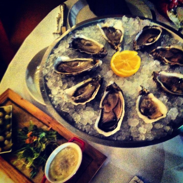 Ресторанный сервис бронирования столиков menu-rest.com - Интерьер ресторана "Brasserie Мост"