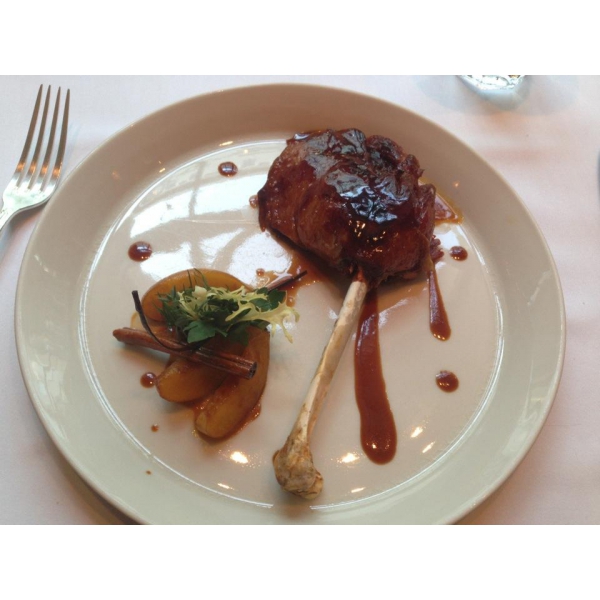 Ресторанный сервис бронирования столиков menu-rest.com - Интерьер ресторана "Brasserie Мост"