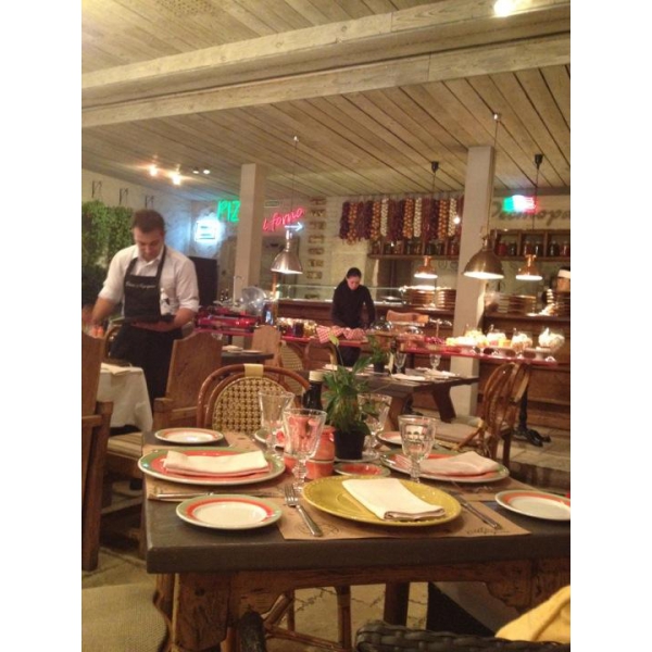 Ресторанный сервис бронирования столиков menu-rest.com - Интерьер ресторана "Донна Маргарита"