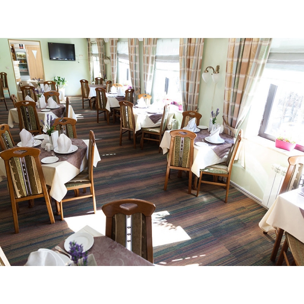 Ресторанный сервис бронирования столиков menu-rest.com - Интерьер ресторана "Максима Хотелс"