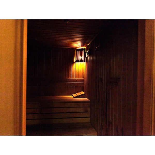 Ресторанный сервис бронирования столиков menu-rest.com - Интерьер ресторана "Максима Хотелс"