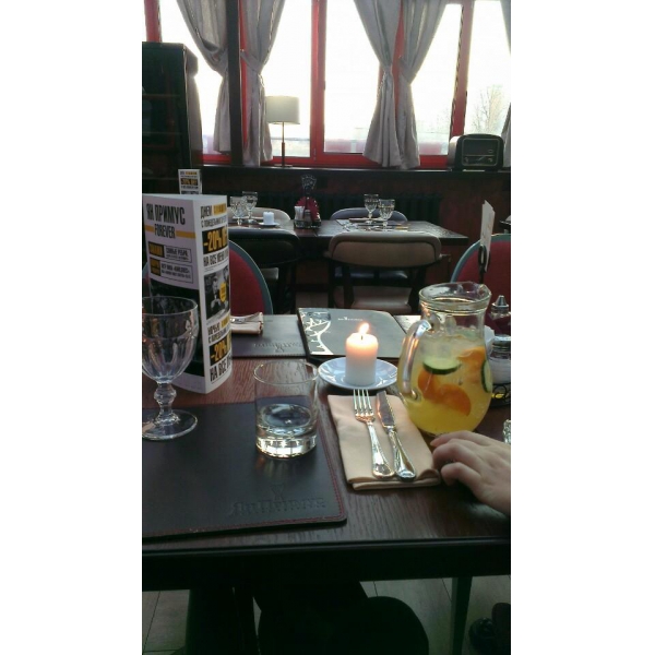 Ресторанный сервис бронирования столиков menu-rest.com - Интерьер ресторана "Ян Примус"