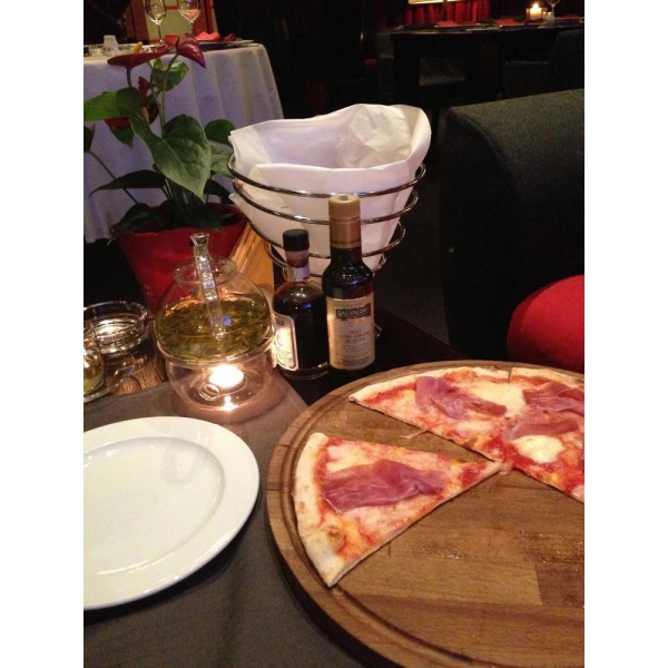 Ресторанный сервис бронирования столиков menu-rest.com - Интерьер ресторана "Сыр"