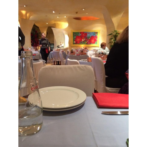 Ресторанный сервис бронирования столиков menu-rest.com - Интерьер ресторана "Сыр"