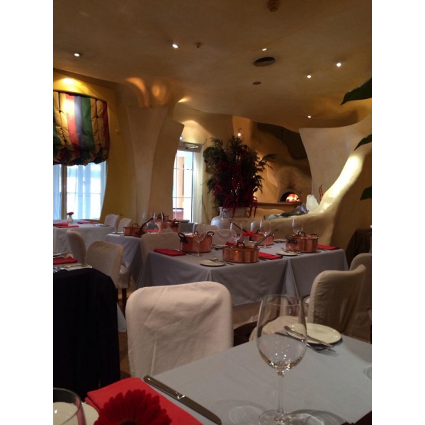 Ресторанный сервис бронирования столиков menu-rest.com - Интерьер ресторана "Сыр"