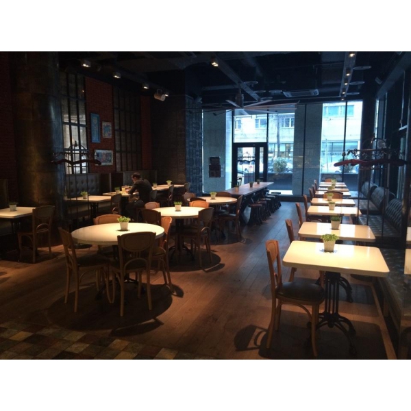 Ресторанный сервис бронирования столиков menu-rest.com - Интерьер ресторана "Cheapside Бургер Бистро"