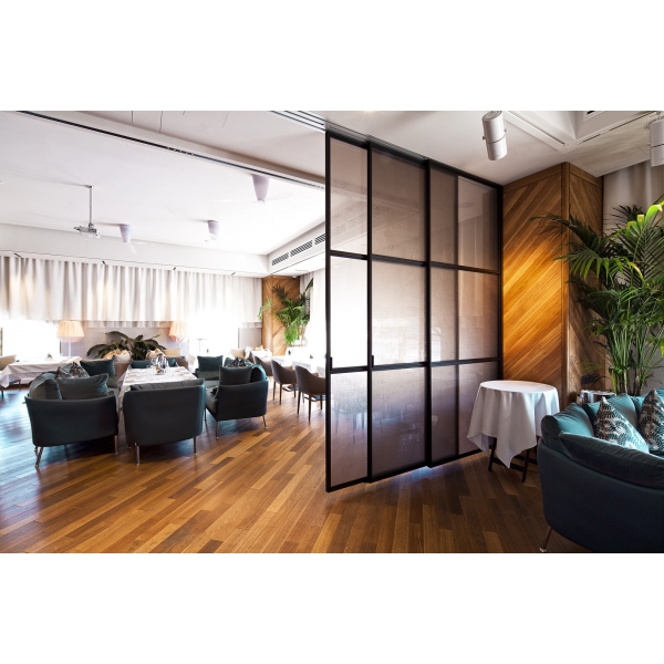 Ресторанный сервис бронирования столиков menu-rest.com - Интерьер ресторана "Selfie"