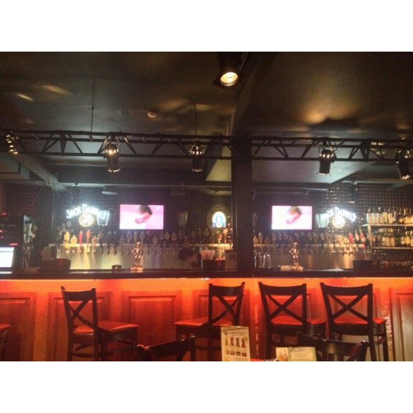 Ресторанный сервис бронирования столиков menu-rest.com - Интерьер ресторана "Биродром"