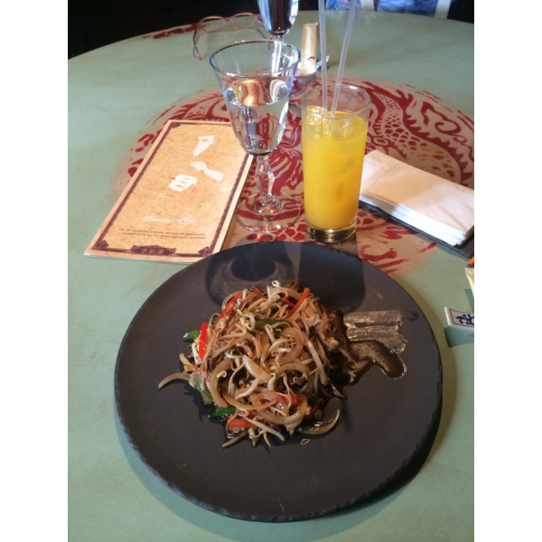 Ресторанный сервис бронирования столиков menu-rest.com - Интерьер ресторана "Брюс Ли"