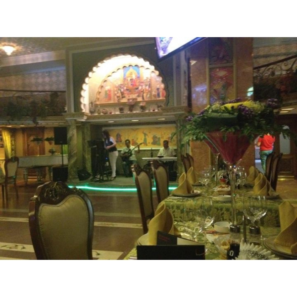 Ресторанный сервис бронирования столиков menu-rest.com - Интерьер ресторана "Азербайджан"