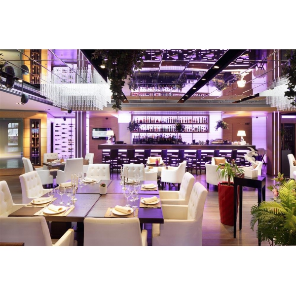 Ресторанный сервис бронирования столиков menu-rest.com - Интерьер ресторана "Светлый"